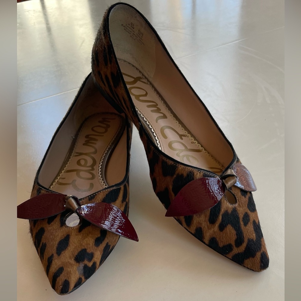 Sam Edelman 9.5 pointed leopard flats with burgandy bow
